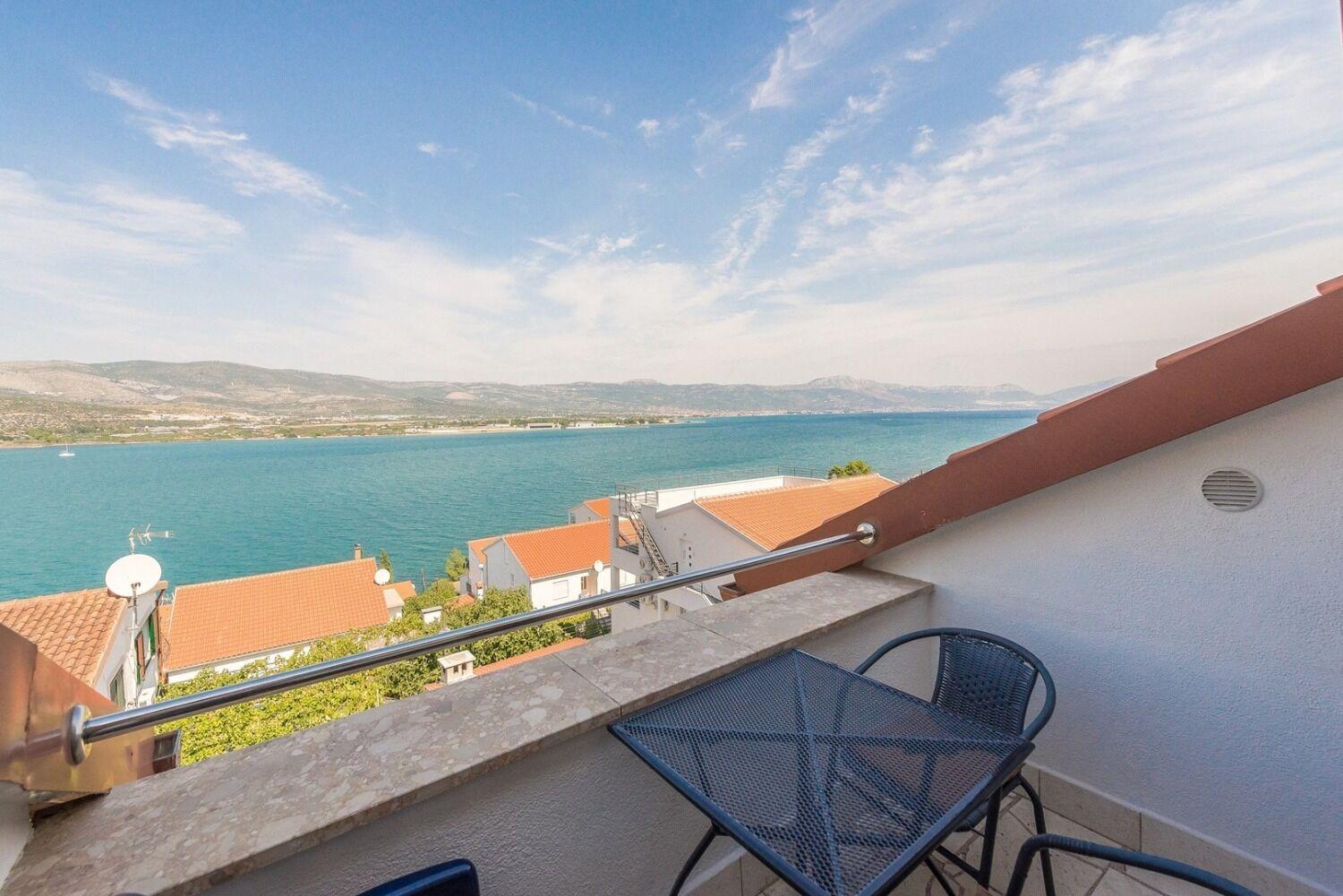 Apartment Bubi Трогір Екстер'єр фото